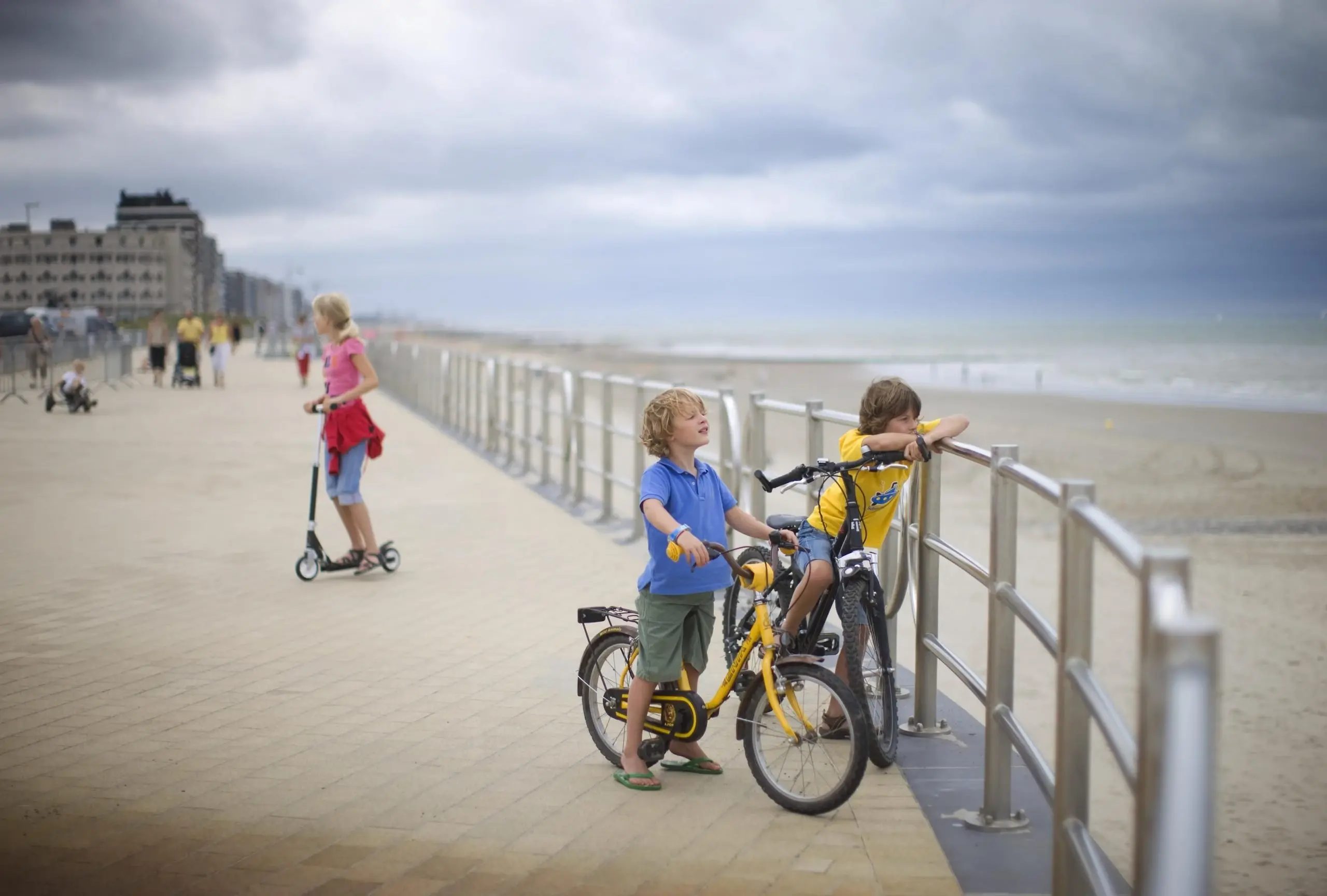 bruges-for-kids-family-cycling-belgian-coast